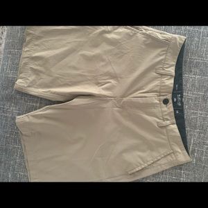 Quicksilver men’s khaki shorts